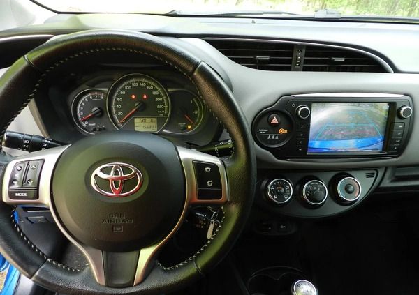 Toyota Yaris cena 37300 przebieg: 150000, rok produkcji 2014 z Turek małe 137